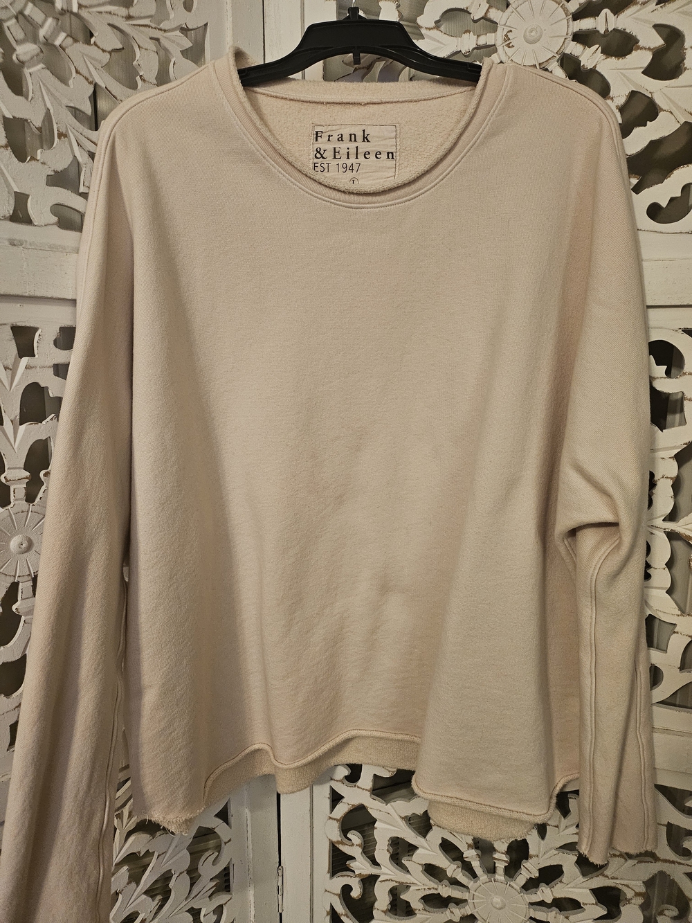 Frank & Eileen Cream Long-Sleeve Crew Neck Sweatshirt